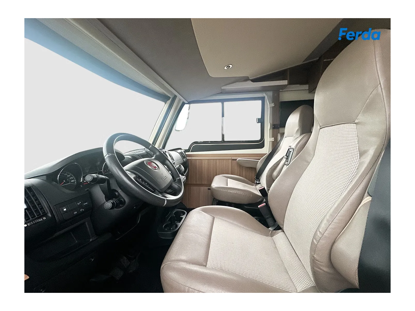 Eura Mobil IL 720 QB