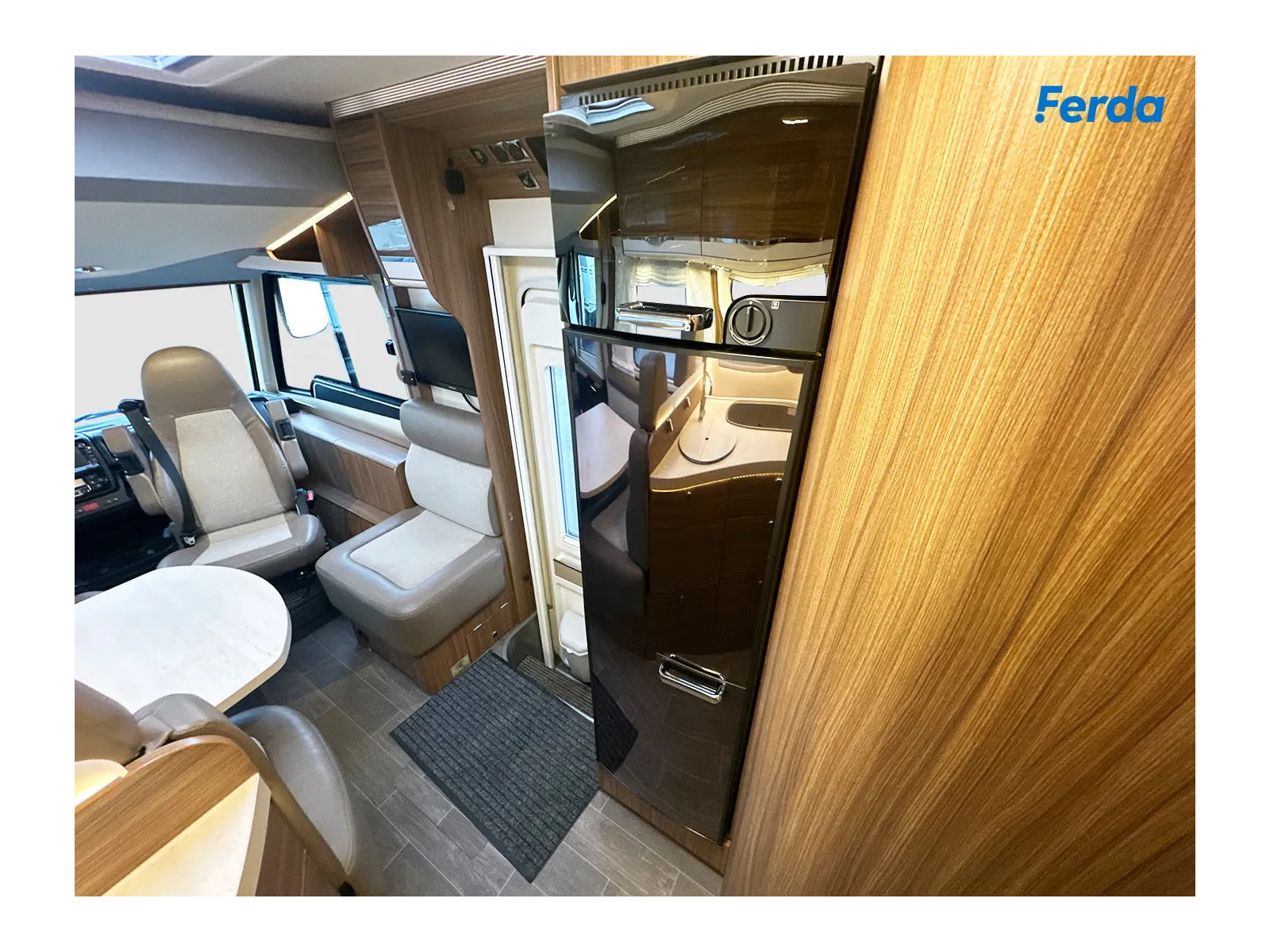 Eura Mobil IL 720 QB