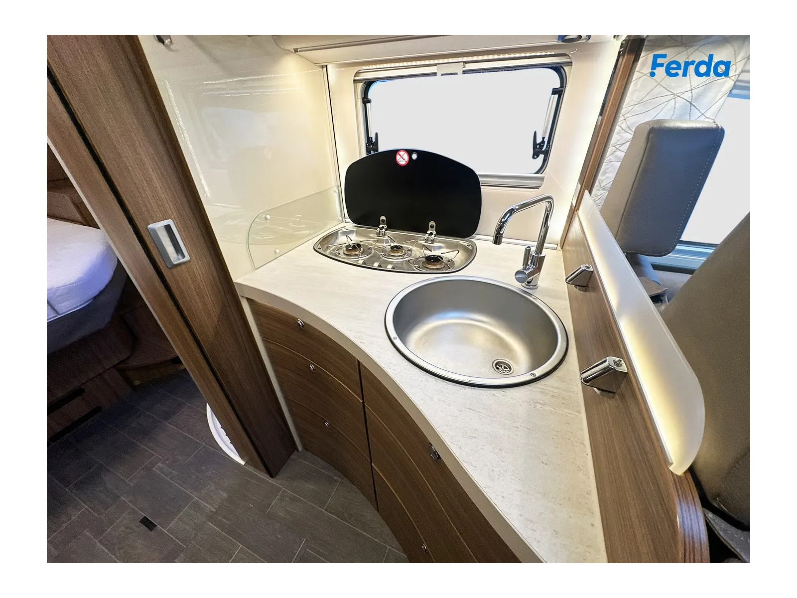 Eura Mobil IL 720 QB