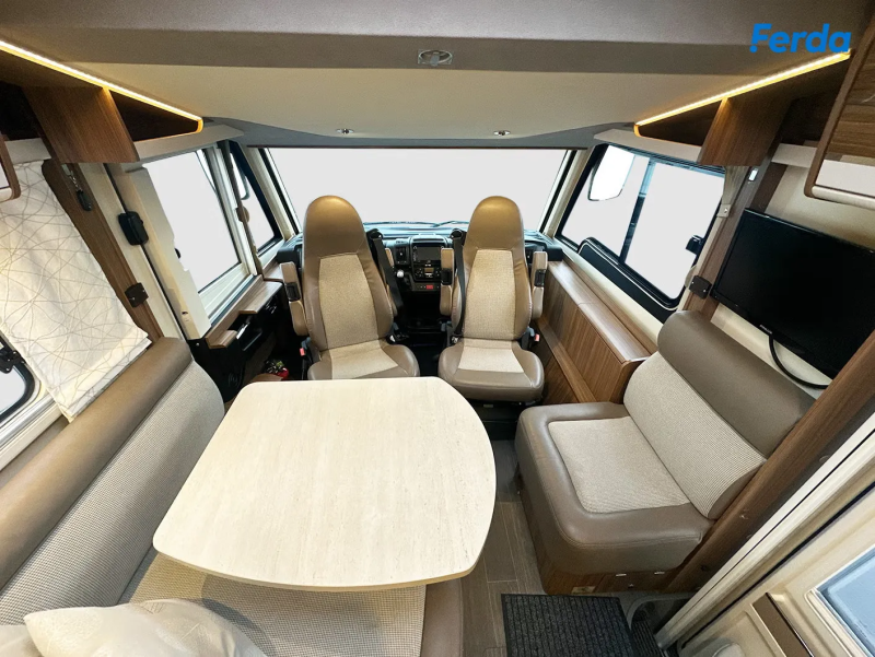 Eura Mobil IL 720 QB