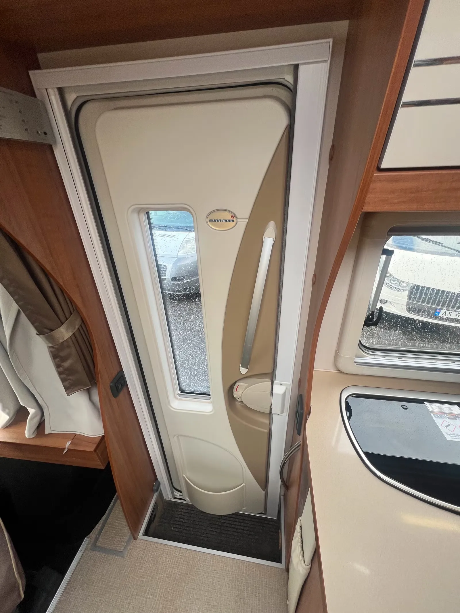 Eura Mobil INTERGRA LINE IS 700 EB