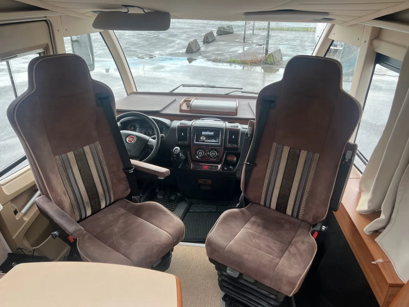 Eura Mobil INTERGRA LINE IS 700 EB