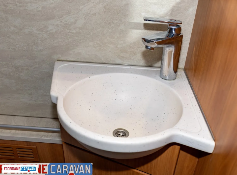 Hymer B 690 Starline kaufen – Kroken Bobil AS