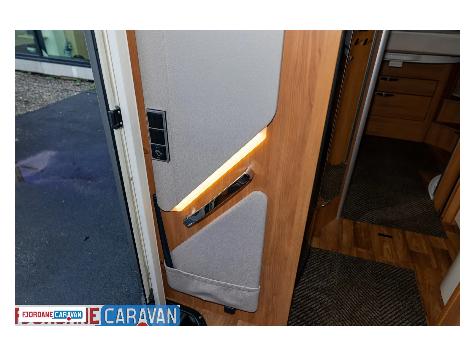 Hymer B 690 Starline kaufen – Kroken Bobil AS