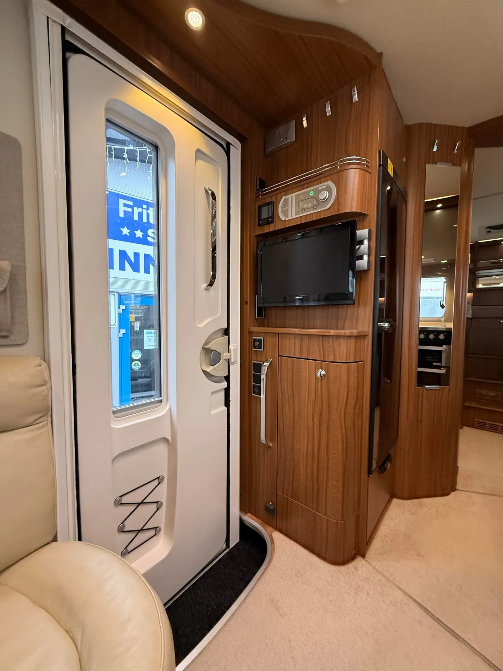 Hymer B PremiumLine 704 kaufen – Kroken Bobil AS