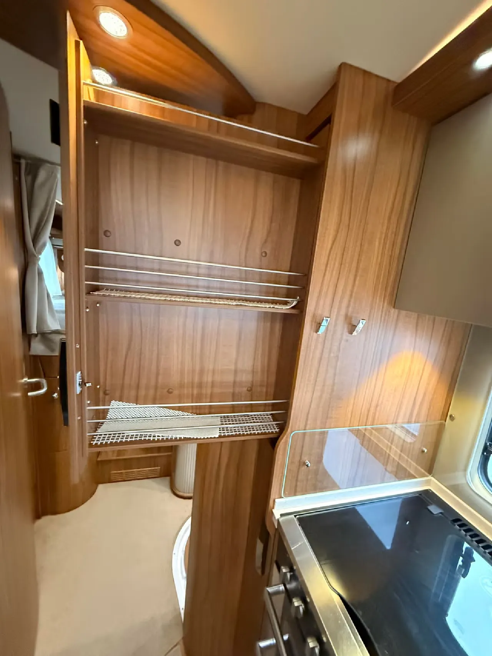 Hymer B PremiumLine 704 kaufen – Kroken Bobil AS