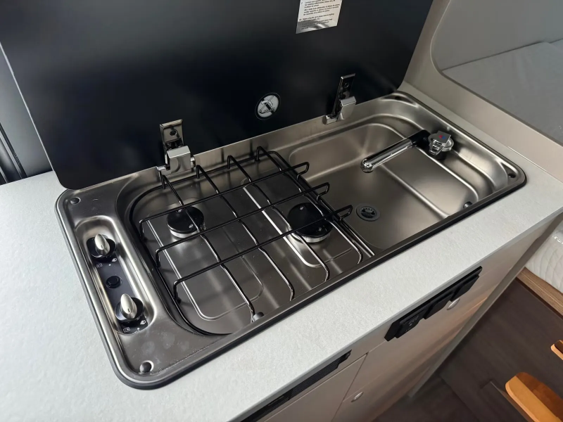 Carado Camper Van 600