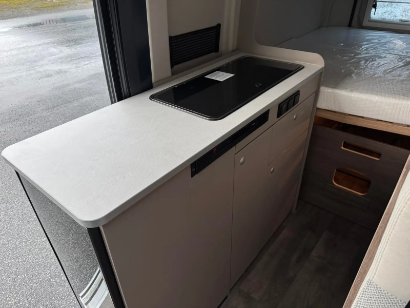 Carado Camper Van 600