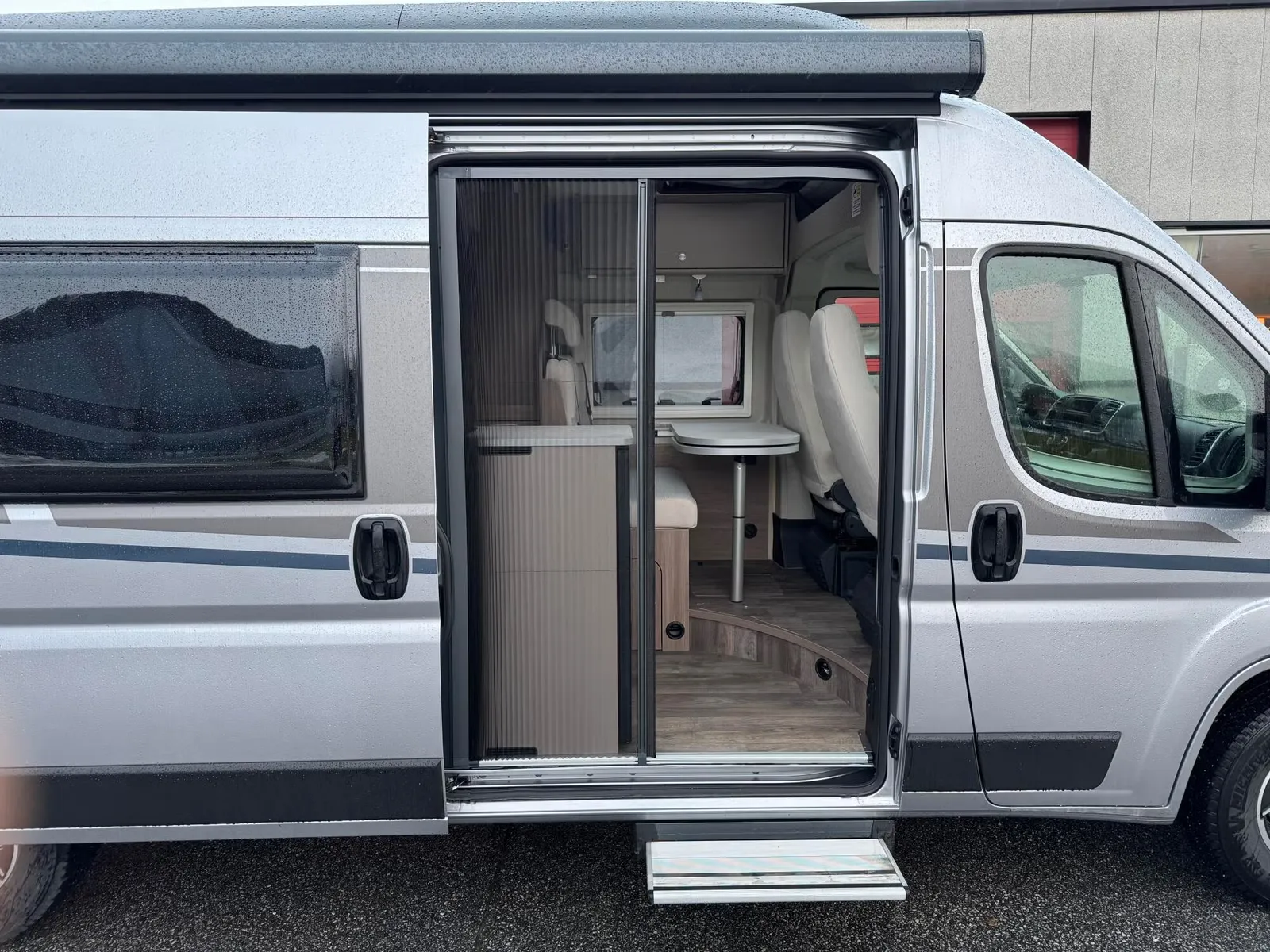 Carado Camper Van 600