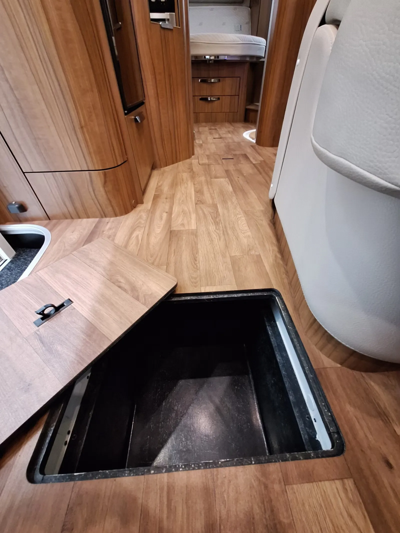 Hymer B 708 PL kaufen – Kroken Bobil AS