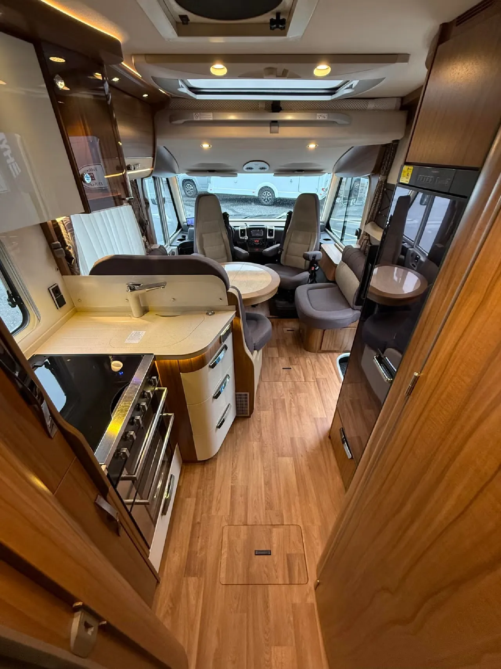 Hymer B 704 Premium Line kaufen – Kroken Bobil AS