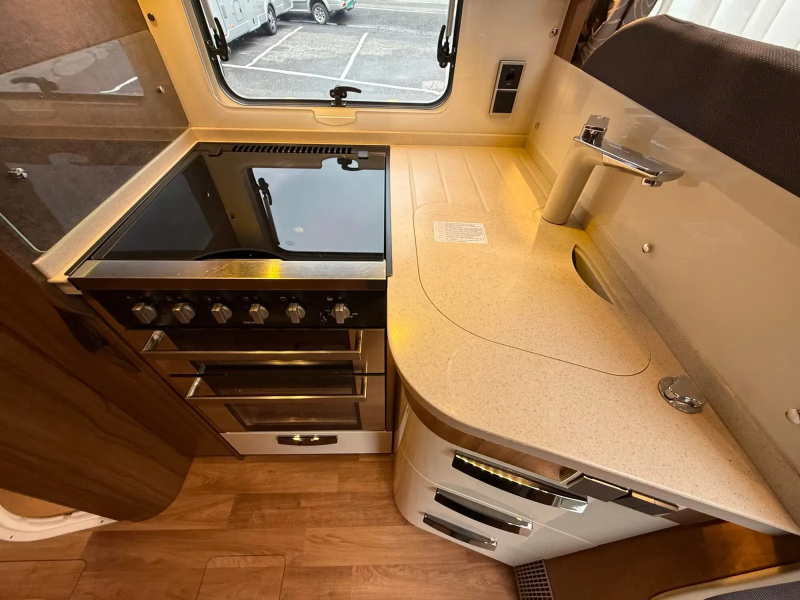 Hymer B 704 Premium Line kaufen – Kroken Bobil AS