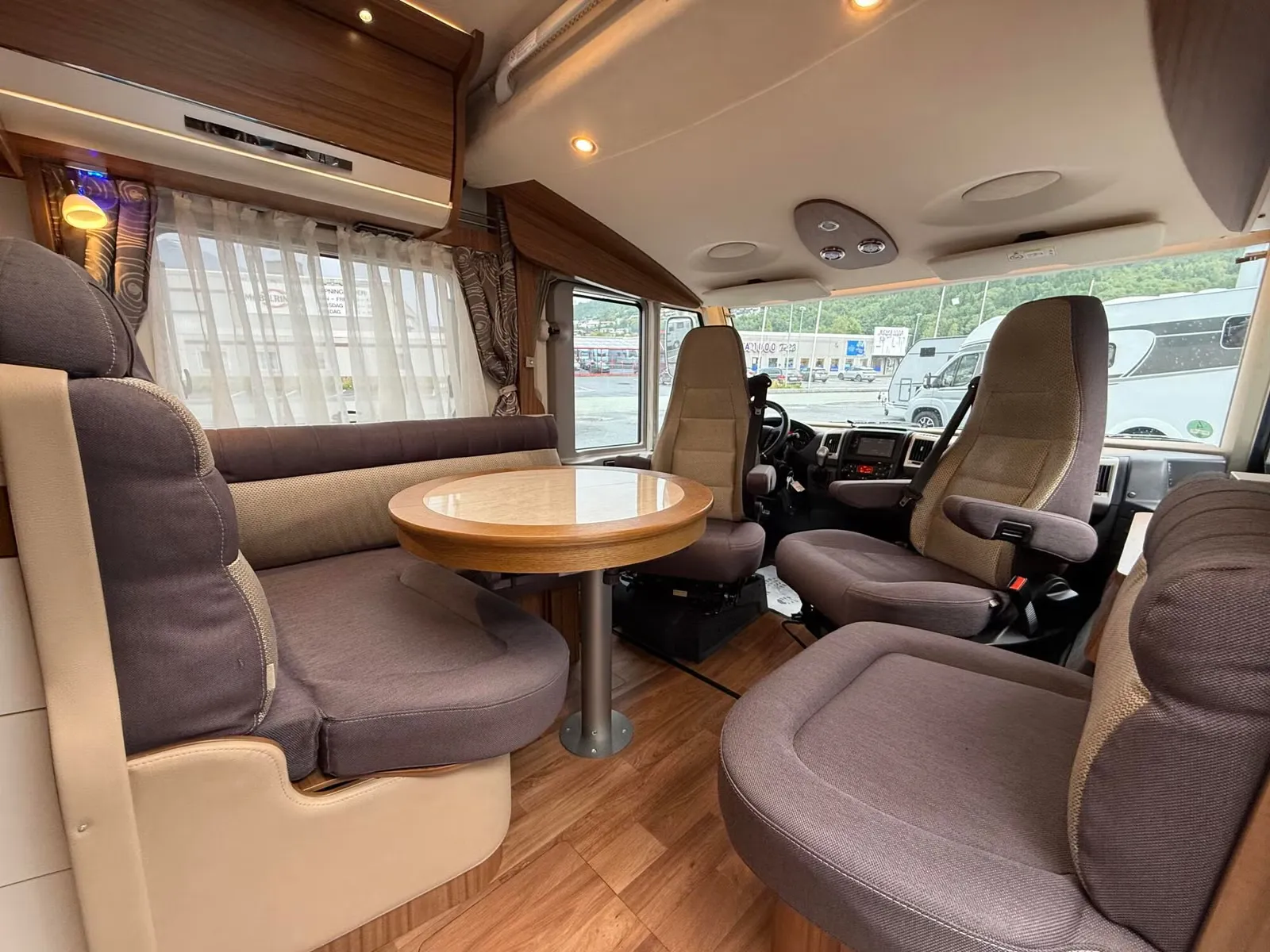 Hymer B 704 Premium Line kaufen – Kroken Bobil AS