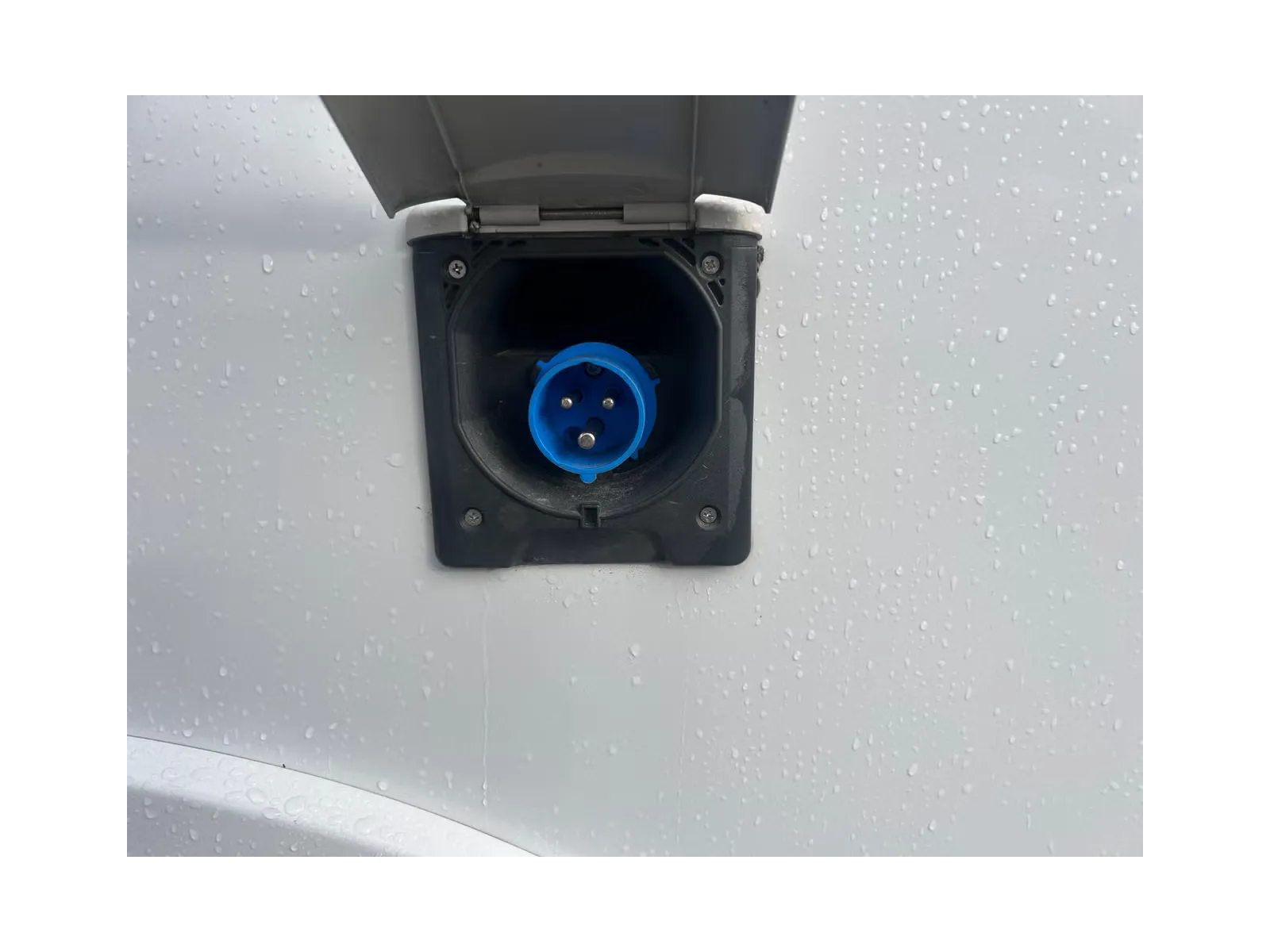 Adria Sun Living Série S S 75SC