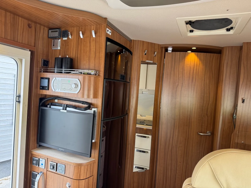 Hymer B 680 STARLINE V6 MB kaufen – Kroken Bobil AS