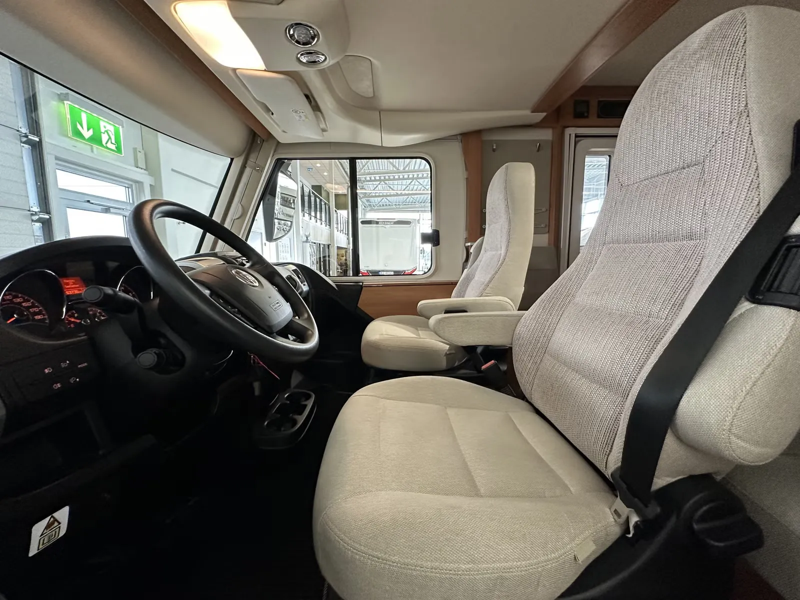 Hymer Exsis I 678 kaufen – Kroken Bobil AS