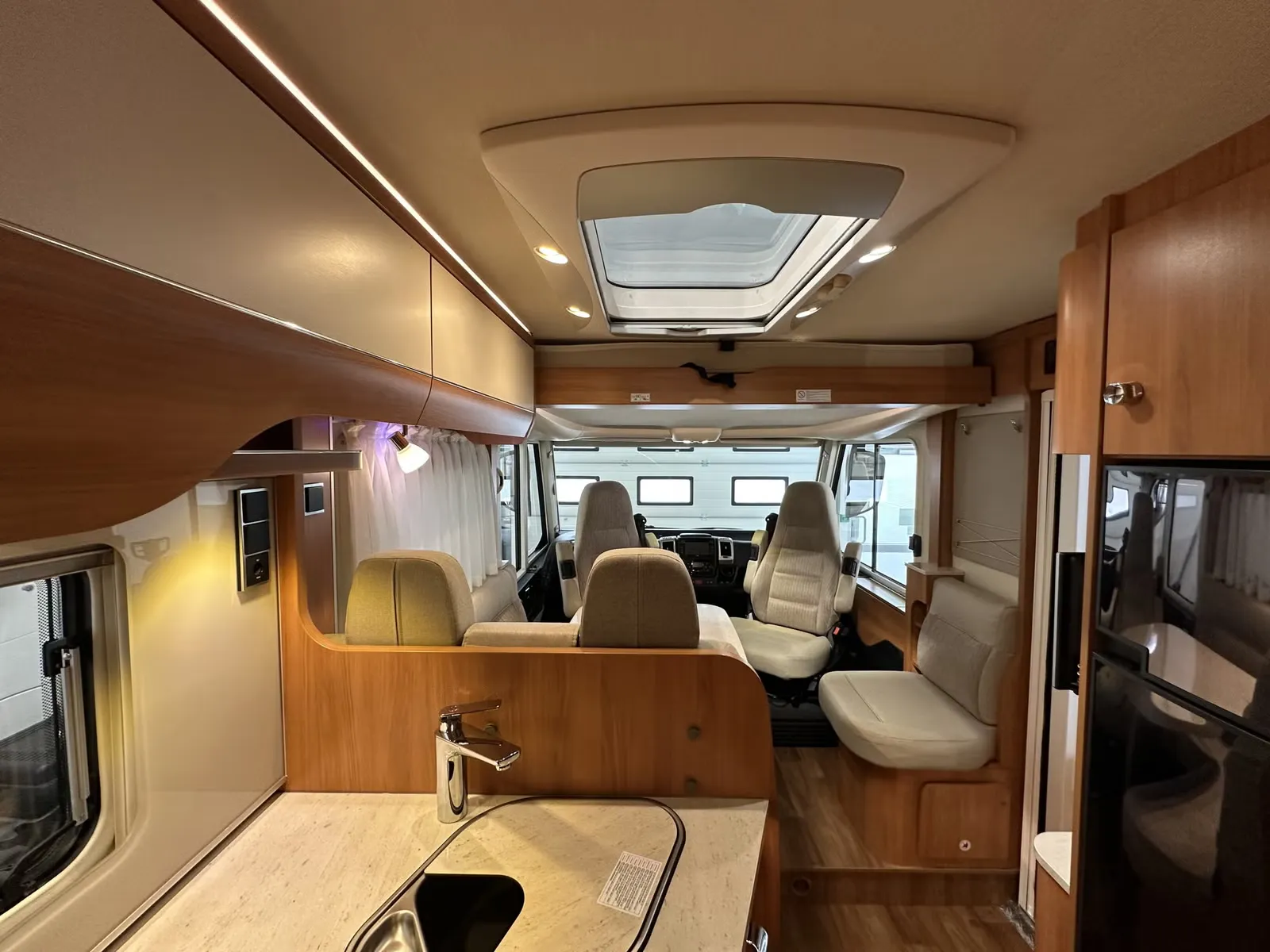 Hymer Exsis I 678 kaufen – Kroken Bobil AS