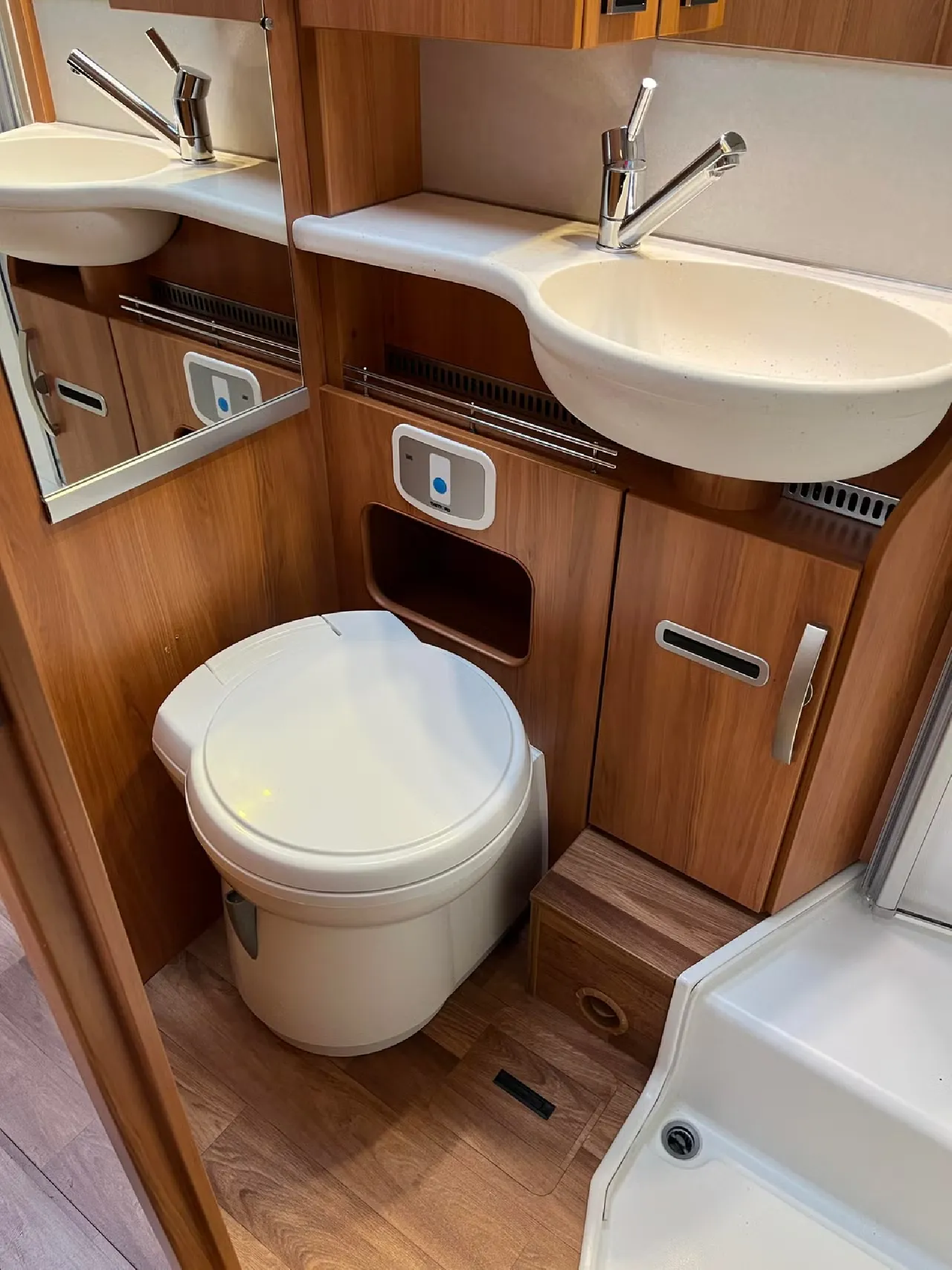 Hymer Exsis 688 kaufen – Kroken Bobil AS